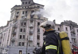 Ukrayna: Rusya, başkent Kiev’e seyir ve balistik füzelerle saldırdı