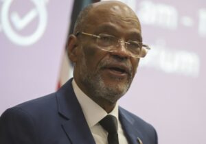 Haiti’de çete şiddeti: Başbakan Henry istifa edeceğini açıkladı