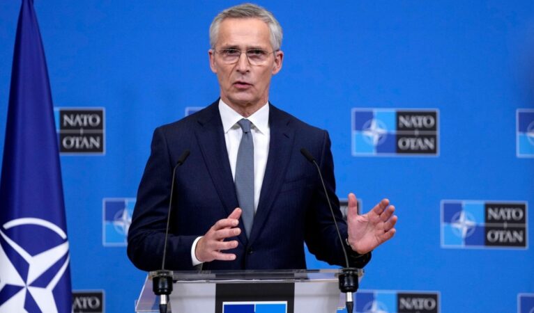 Stoltenberg’den Papa Francis’e tepki: “Ukrayna’ya beyaz bayrak değil silah gerek”