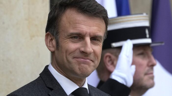 Macron: “Rus güçlerine sahada operasyon yapmak zorunda kalacağız”