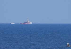 Kıbrıs’tan Gazze’ye deniz yolundan ilk yardım ulaştı, ikinci gemi de hazır