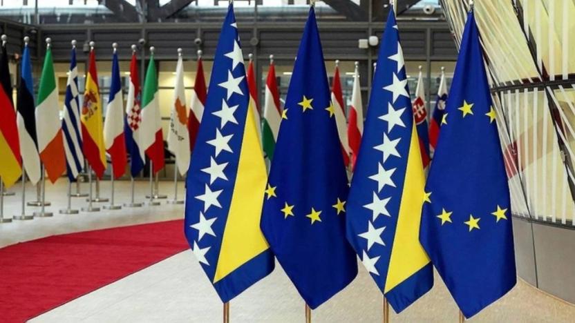 AB’den Bosna Hersek’le üyelik müzakerelerine başlama kararı