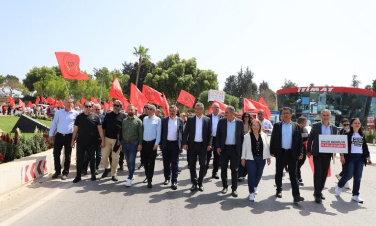 Mağusa’da “Yoksulluğa ve yokluğa yeter” yürüyüşü yapıldı