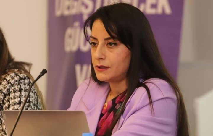 Deniz Düzgün: “Yabancı uyruklu öğrencilerin uyum sorunları artık görmezden gelinemez”