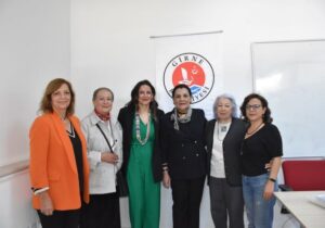 Üreten kadın sanatçılar Girne’de buluştu