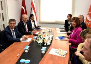 Holguin’in kuzeydeki siyasi parti ziyaretleri başladı