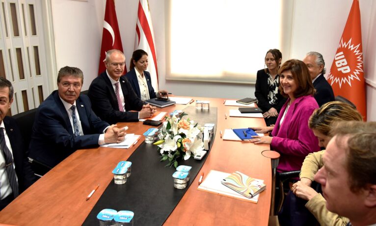 Holguin’in kuzeydeki siyasi parti ziyaretleri başladı