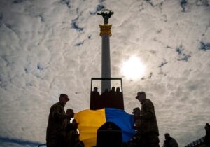 Washington Post: “Ukrayna köşeye sıkıştı, Zelenski’nin seçenekleri azalıyor”