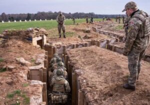 Ukrayna asker sayısını artırmak için savaşa çağrılma yaşını düşürdü