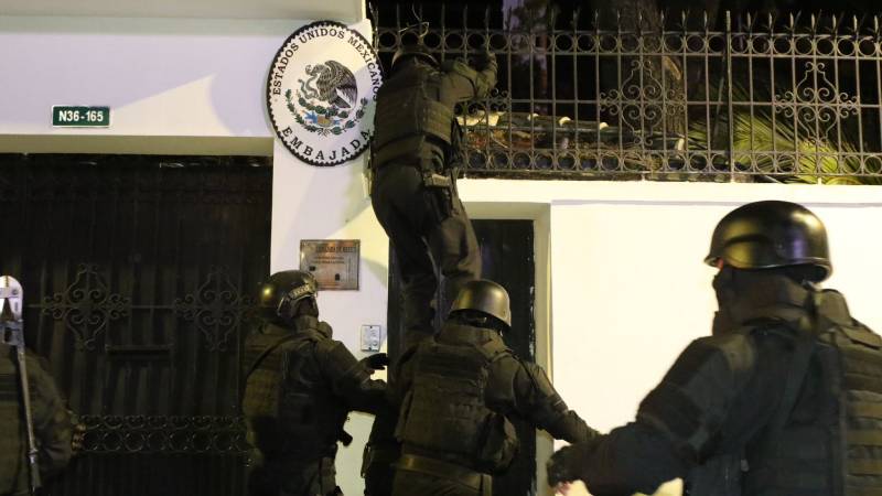 Ekvador polisi, Meksika Büyükelçiliği’ne baskın yaptı; Meksika, Ekvador’la diplomatik ilişkileri askıya aldı