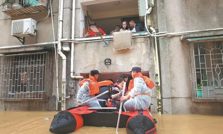 Çin’de sel felaketi: Binlerce kişi tahliye edildi