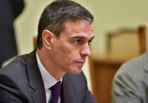 İspanya Başbakanı Pedro Sanchez istifa etmeyeceğini açıkladı