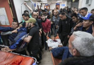 İsrail, Refah’ı havadan bombaladı