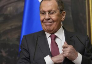 Lavrov: “Ukrayna için şu ana kadar sunulan en makul barış planı Çin’e ait”