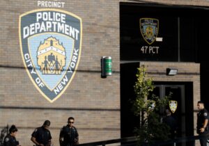 New York belediyesi, başörtüsü zorla çıkarılanlara 17.5 milyon dolar ödeyecek