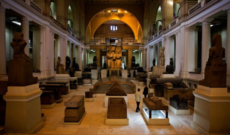 Mısır, Firavun 2. Ramses’in çalınan 3 bin 400 yıllık heykelini geri aldı