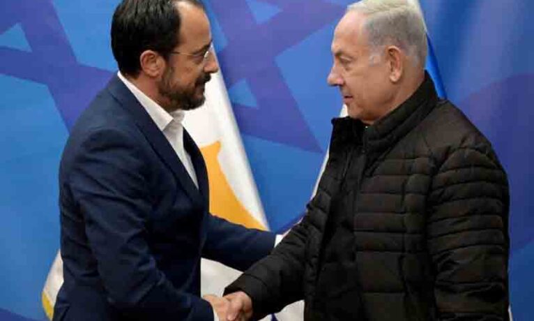 AKEL “Kıbrıs hedef haline gelebilir” dedi, Hristodulidis hükümetinden izahat istedi