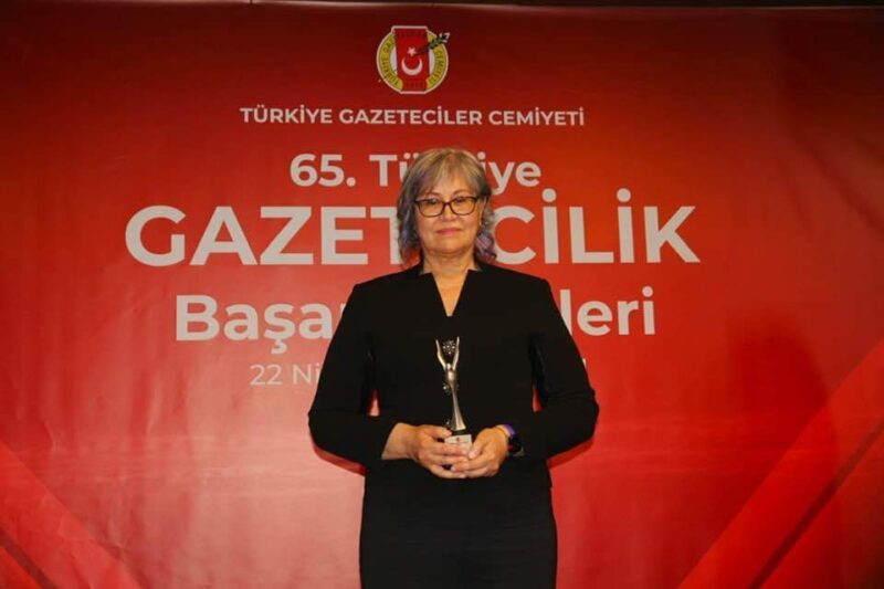 Prof. Dr. Sevda Alankuş’a, Barış Gazeteciliği Büyük Ödülü verildi