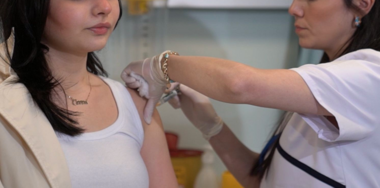 HPV aşısı rahim ağzı kanserini ‘yüzde 90 önlüyor’