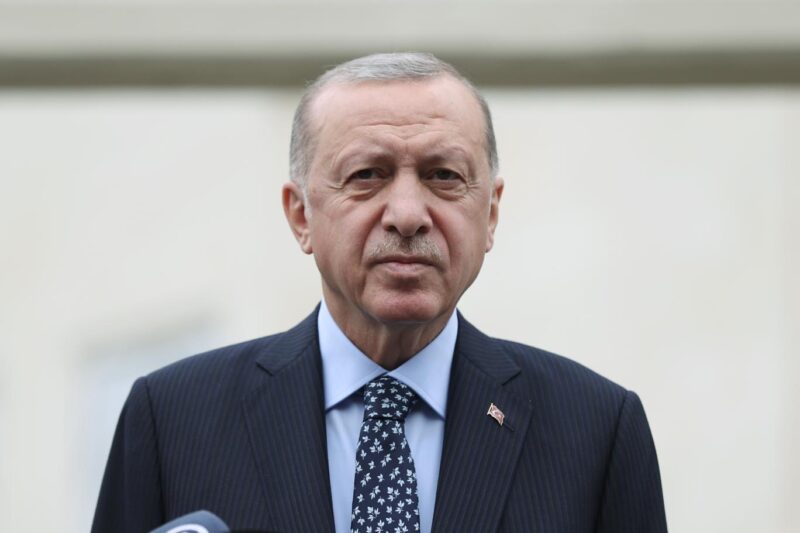 Erdoğan’dan Özel ile görüşmesine ilişkin açıklama: “Siyaset yumuşama dönemine girdi, Türkiye’nin buna ihtiyacı var”