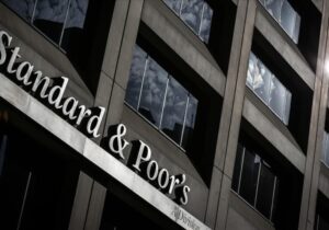 S&P, Türkiye’nin kredi notunu yükseltti