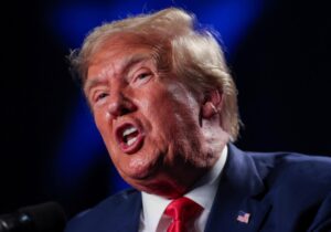 Trump dozu yükseltti: “Pekin ve Moskova’yı bombalarım”