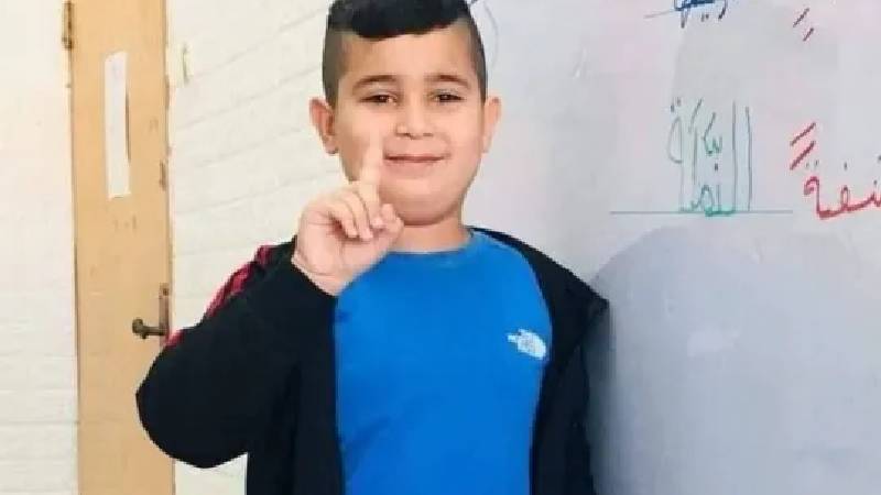 Sokakta oynayan 8 yaşındaki çocuk İsrail tarafından vuruldu