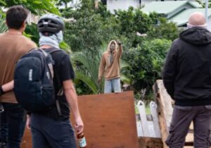 Fransa, şiddetli protestoların yaşandığı denizaşırı toprağı Yeni Kaledonya’ya asker gönderiyor