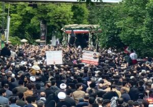 Helikopter kazasında hayatını kaybeden İran Cumhurbaşkanı Reisi için Tebriz’de tören düzenleniyor