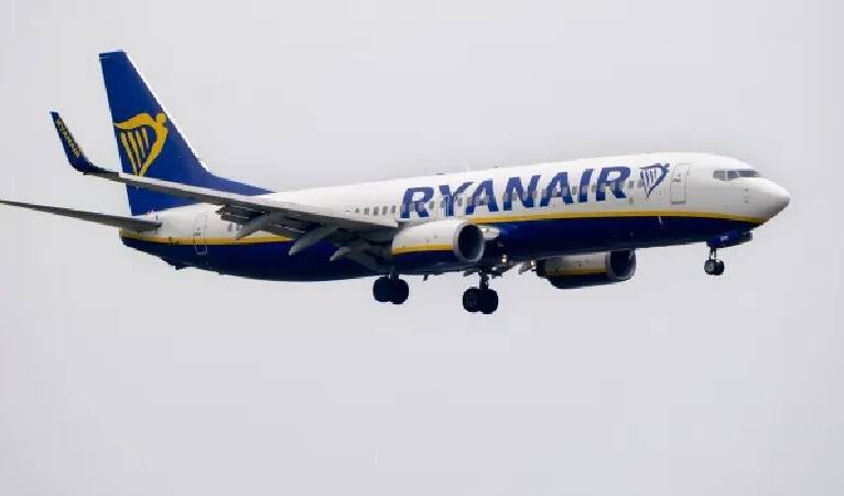 Ryanair yolcularına acil kızamık uyarısı