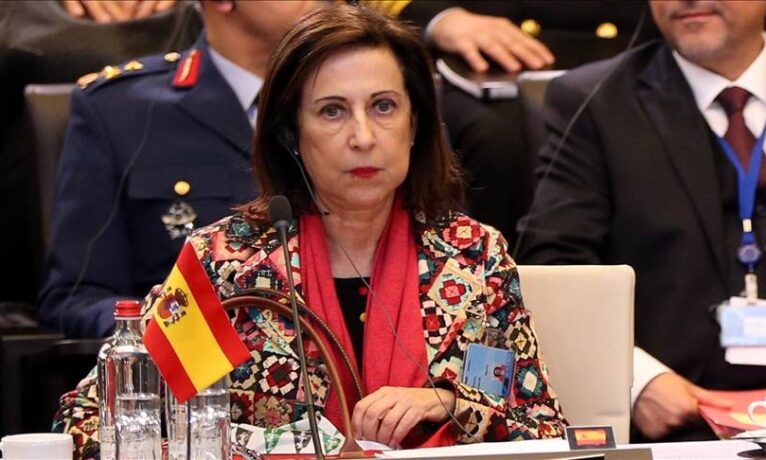 İspanya Savunma Bakanı Robles: İsrail Gazze’de gerçek bir soykırım yapıyor