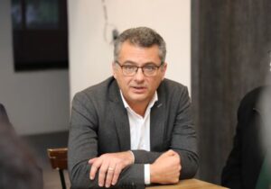 Erhürman: “Hristodulidis’in açıklamaları samimiyetsiz, Tatar’ın tavrı ise diplomatik gaflet”