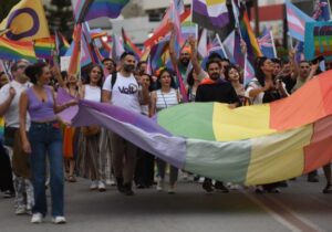 Lefkoşa Onur Yürüyüşü ile renklendi I “Adaletin rengi ne?”