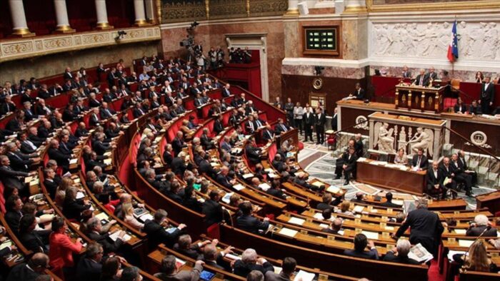Fransa’da aşırı sağa karşı ittifaka giden solcular yerel seçimlerde ortak aday çıkaracak
