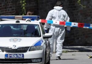 İsrail Büyükelçiliği önünde bir polis memuru tatar yayı ile vuruldu