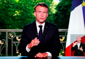 AP seçimlerinde aşırı sağın gerisinde kalan Macron, parlamentoyu feshederek erken seçim kararı aldı