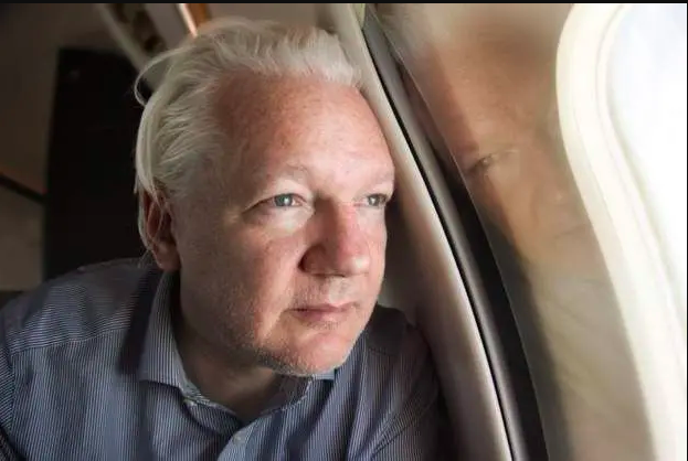 ABD’yle anlaşan ve serbest bırakılan WikiLeaks’in kurucusu Julian Assange ülkesi Avustralya’ya döndü