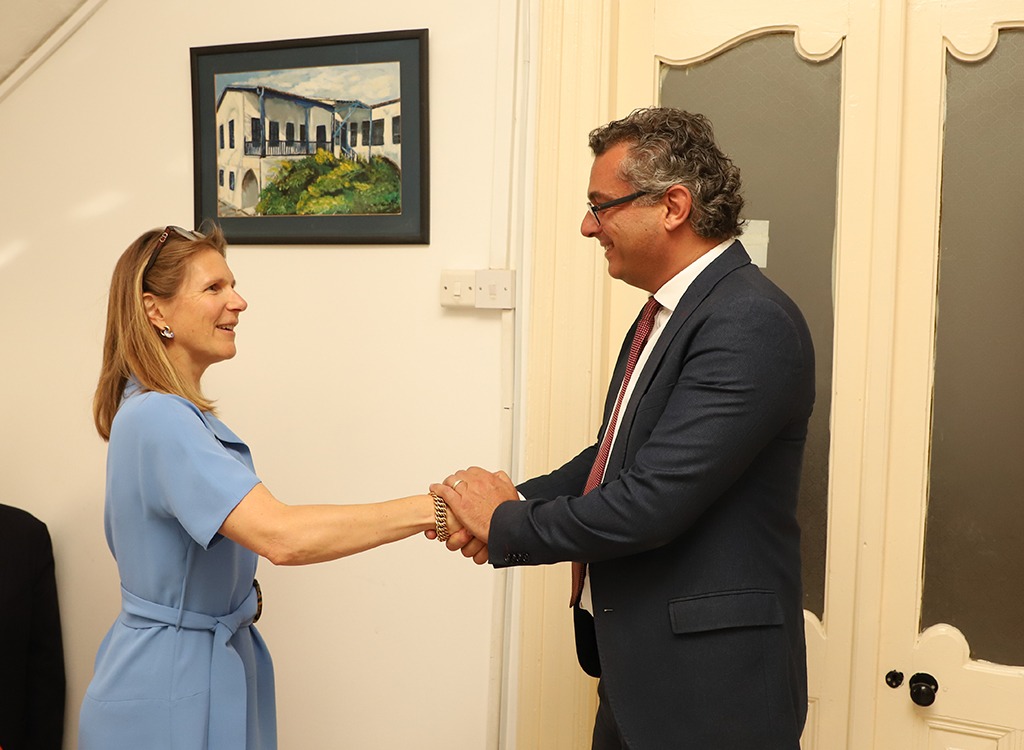 Erhürman, Hollanda’nın Kıbrıs Büyükelçisi Merks-Schaapveld ile görüştü