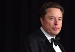 Elon Musk’ın trans kızı, milyarderi zalim ve kayıp bir baba olmakla suçladı