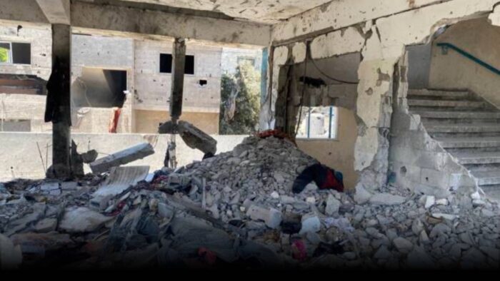 İsrail’in Gazze’de sivillerin sığındığı okula düzenlediği saldırıda 15 kişi öldü