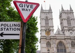 Britanya sandık başında: 14 yıllık Muhafazakâr Parti iktidarı ilk kez bu kadar zorda