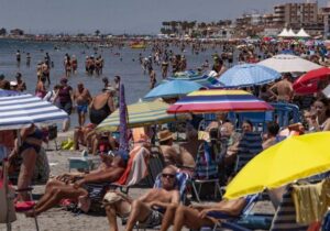 İspanya’nın Mayorka adasında da turistlere tepki büyüyor: “Kamu hizmetlerini tüketiyorlar”