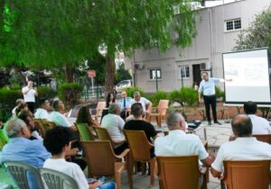 Harmancı, kanalizasyon çalışmalarına ilişkin bölge sakinleri ve esnafını bilgilendirdi