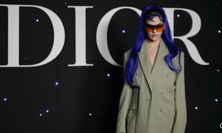 Moda devi Dior ve Armani’ye kayyum atandı: Pahalı çantaların arkasında sömürülen işçiler var