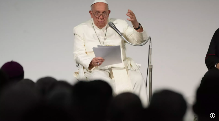 Papa Francis: “Demokrasi iyi durumda değil”