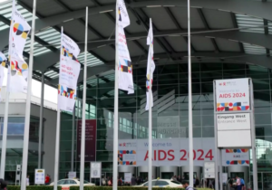 BM raporu: Dünya liderleri tedaviye erişimi kolaylaştırırsa, AIDS 2030 yılına kadar sona erebilir