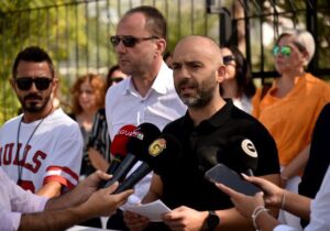 “Öğretmenlerin sesine kulak verin”