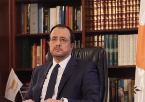 Hristodulidis: “Türk-Yunan yakınlaşması Kıbrıs’a yardımcı oluyor”