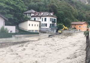İsviçre’deki heyelanda mahsur kalan Kıbrıslı öğrenciler dönüş yolunda
