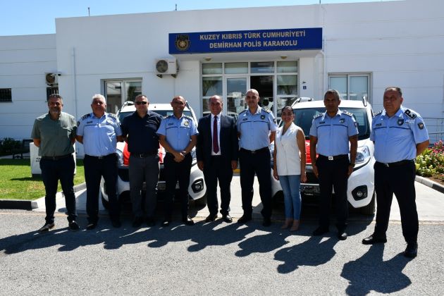 Demirhan Polis Karakolu’na, Değirmenlik Akıncılar Belediyesi tarafından yeni araçlar hibe edildi.